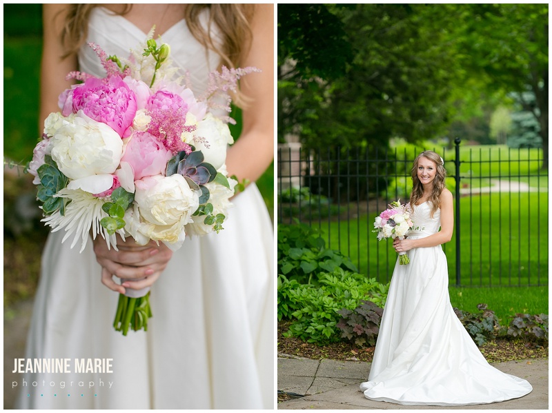 bridal bouquet, wedding, wedding gown, wedding dress, DIY flowers, floral, bridal hair, bridal style, bridal makeup, summer wedding, St. Paul College Club