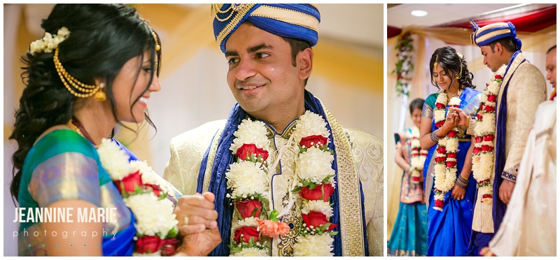 bride, groom, Hindu Temple of Minnesota, wedding, wedding ceremony, Hindu wedding, Minnesota wedding, Indian wedding